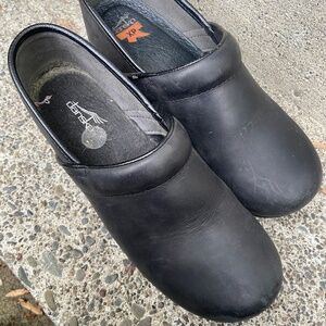 Dansko Professional Shoes Womens Size EU 39 Black Leather Clogs Slip On Nursing